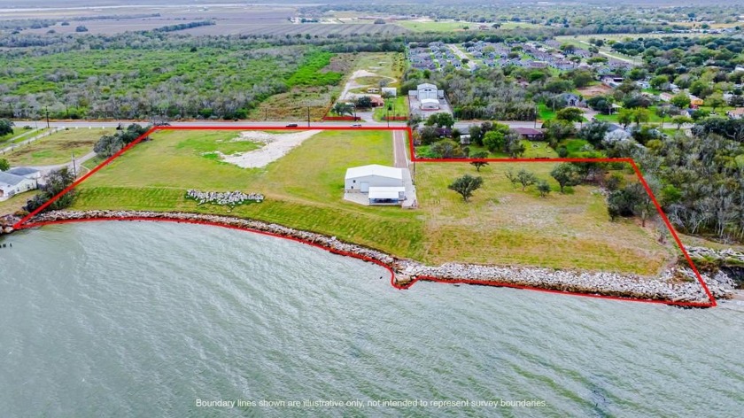 Helicopter owners, among others, will love this rare opportunity - Beach Home for sale in Port Lavaca, Texas on Beachhouse.com