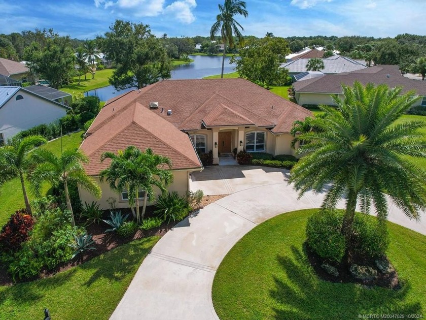 Love A Spectacular View? Beauty outside..fort inside on over a - Beach Home for sale in Palm City, Florida on Beachhouse.com