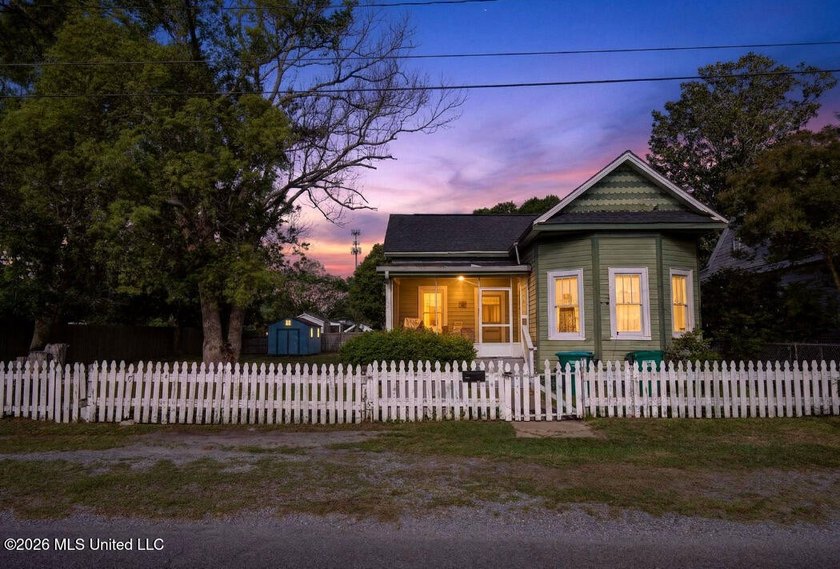 Charming 3 bedroom, 2 bath home. This property features original - Beach Home for sale in Gulfport, Mississippi on Beachhouse.com