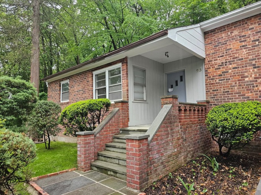 Cash Buyers! Excellent Location- Adjacent to Glen Cove's Safe - Beach Home for sale in Glen Cove, New York on Beachhouse.com