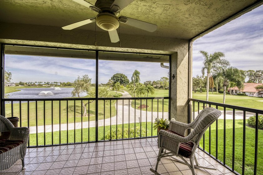 Delightful Eastpointe condo with gorgeous lake and golf views - Beach Condo for sale in Palm Beach Gardens, Florida on Beachhouse.com
