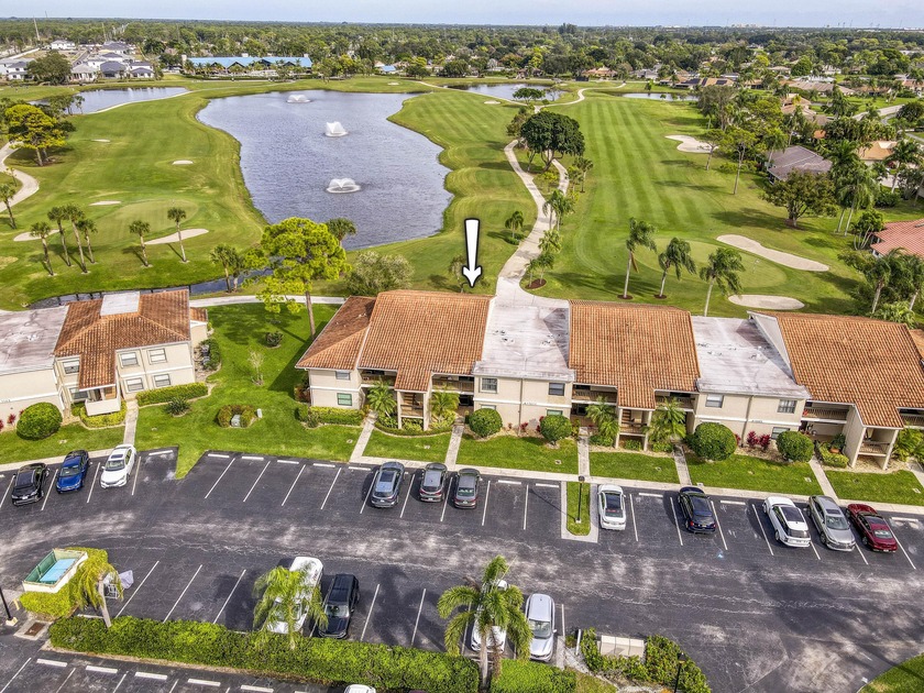 Delightful Eastpointe condo with gorgeous lake and golf views - Beach Condo for sale in Palm Beach Gardens, Florida on Beachhouse.com