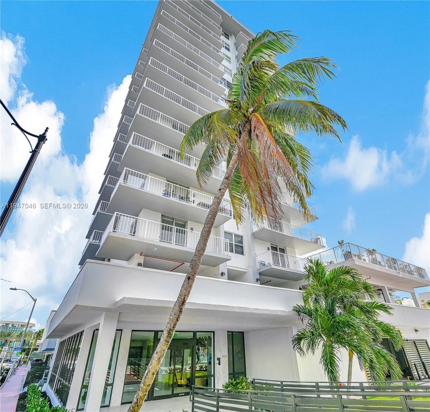 Beautiful corner unit in the sought-after Clearview Towers, just - Beach Condo for sale in Miami Beach, Florida on Beachhouse.com