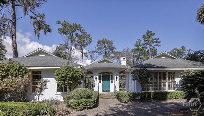 Situated in the heart of Isle of Hope, this classic four-bedroom - Beach Home for sale in Savannah, Georgia on Beachhouse.com