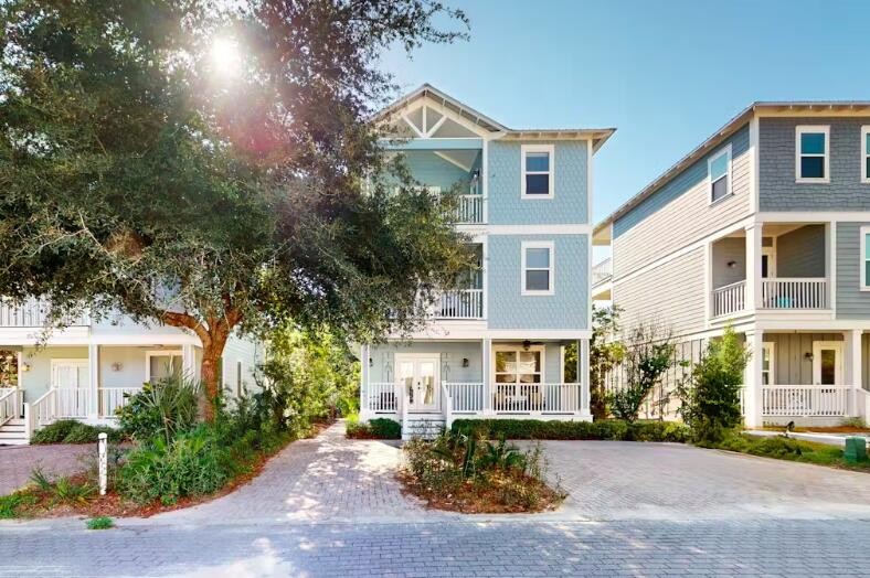 Welcome to 45 Abbey Road, a stunning coastal retreat nestled in - Beach Home for sale in Santa Rosa Beach, Florida on Beachhouse.com