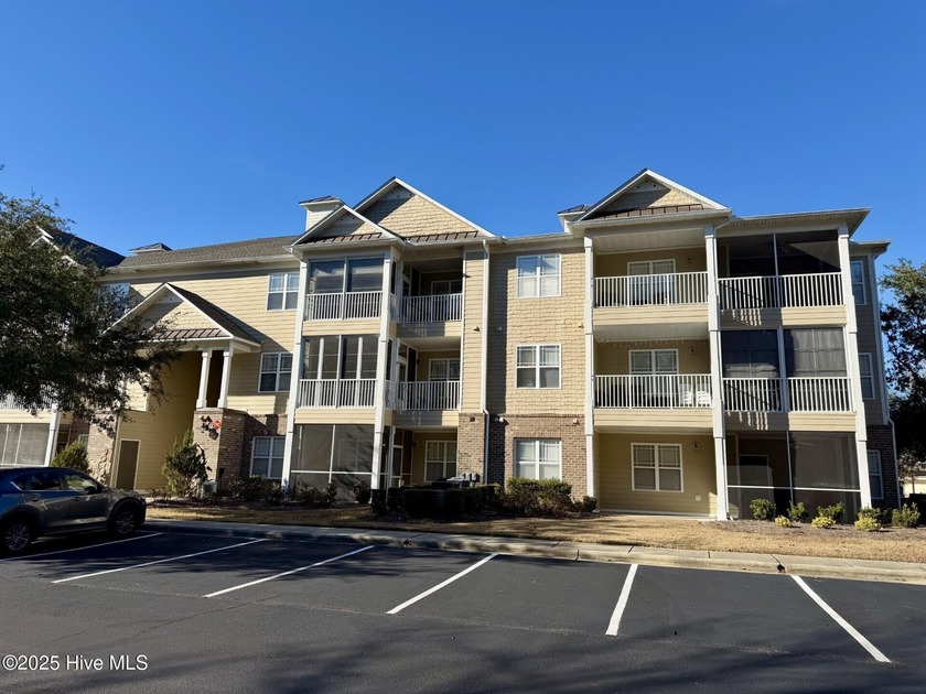 Carefully maintained and move-in ready, this fully furnished - Beach Condo for sale in Calabash, North Carolina on Beachhouse.com