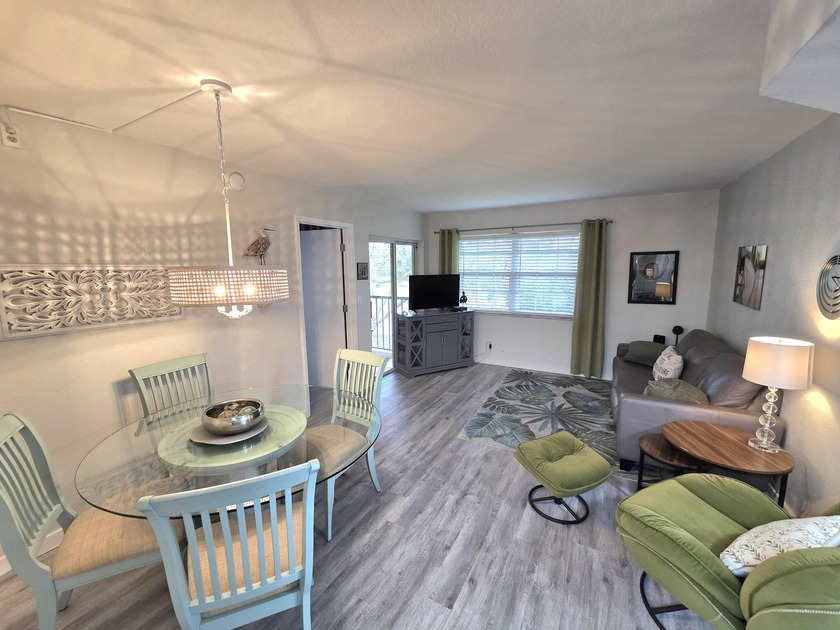 Beautiful updated 2 bedroom and 2 bathroom condo in the very - Beach Condo for sale in Port Saint Lucie, Florida on Beachhouse.com
