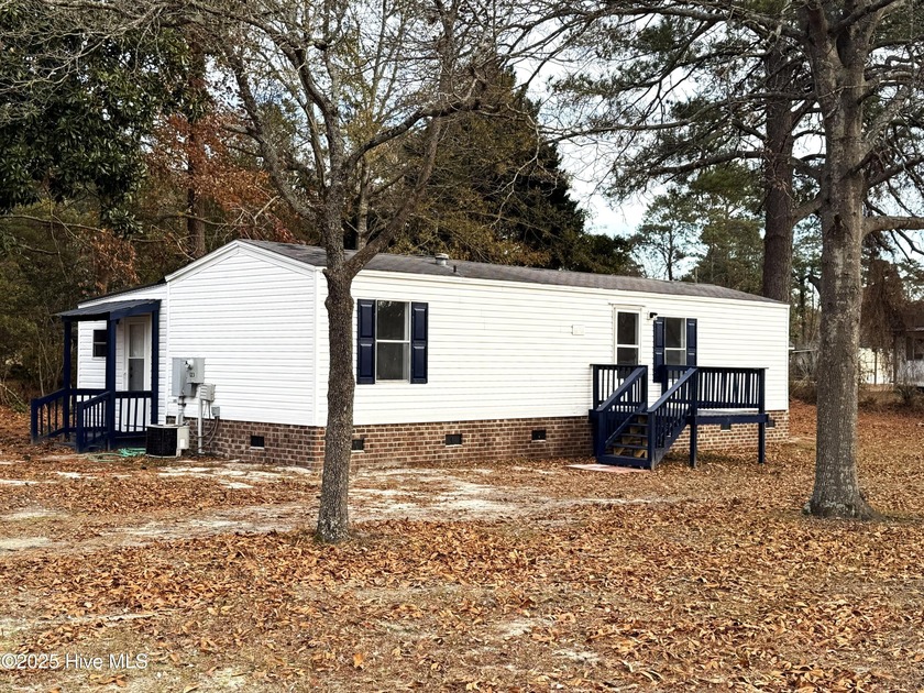 Perfect as a year-round residence or a relaxing vacation getaway - Beach Home for sale in Edenton, North Carolina on Beachhouse.com