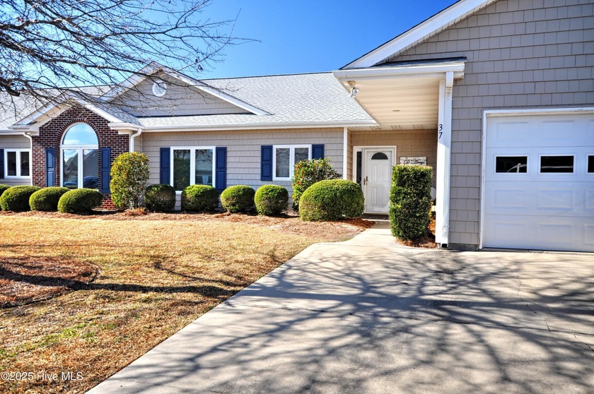 Welcome to easy, single-level living in this beautifully updated - Beach Townhome/Townhouse for sale in Southport, North Carolina on Beachhouse.com
