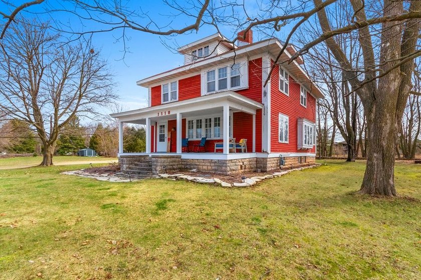 Rare opportunity in Sturgeon Bay! This stately 1900s American - Beach Home for sale in Sturgeon Bay, Wisconsin on Beachhouse.com