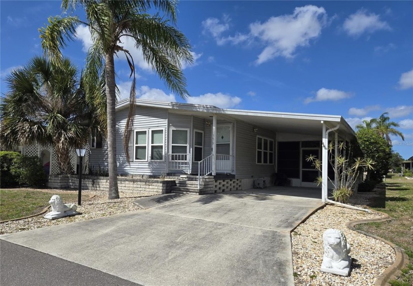 Under contract-accepting backup offers. Spacious and fully - Beach Home for sale in Palmetto, Florida on Beachhouse.com