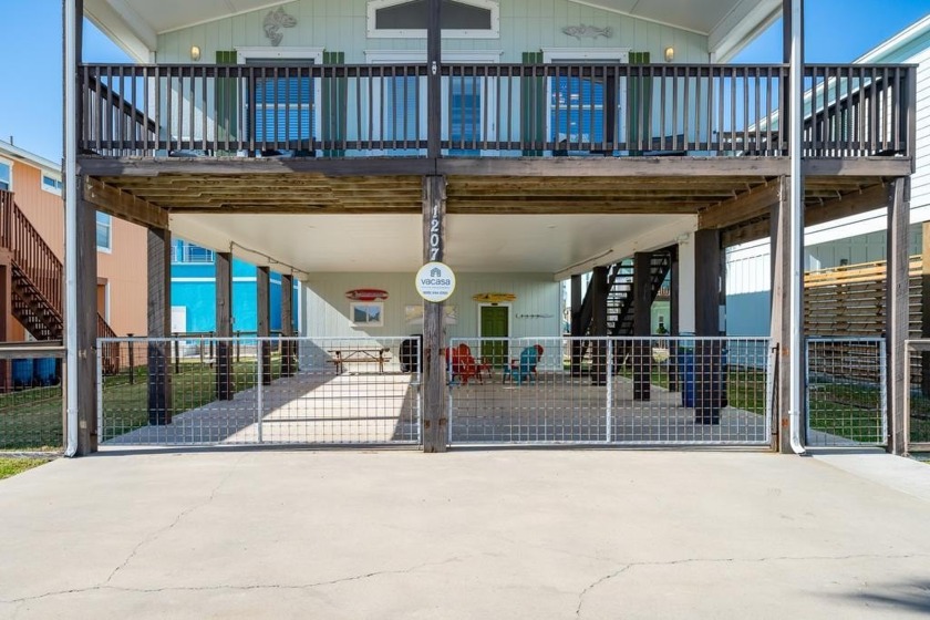 This immaculate furnished cottage is perfect for so many looking - Beach Home for sale in Rockport, Texas on Beachhouse.com