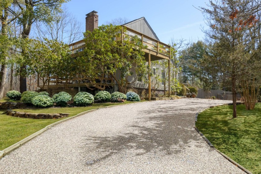 Enjoy Hamptons living in this well-maintained 3-bedroom, 2 - Beach Home for sale in East Hampton, New York on Beachhouse.com