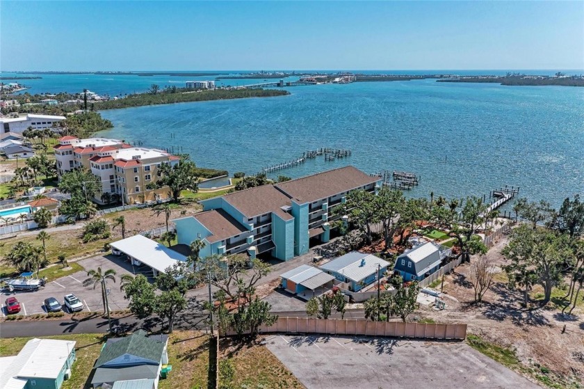 Are you looking for breathtaking bay views and a home for your - Beach Condo for sale in Englewood, Florida on Beachhouse.com