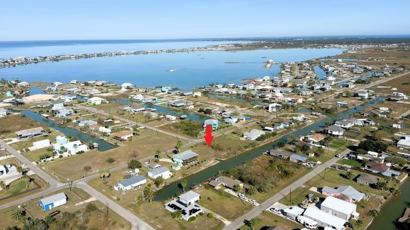 Discover this beautiful, manicured, waterfront lot, perfectly - Beach Lot for sale in Rockport, Texas on Beachhouse.com