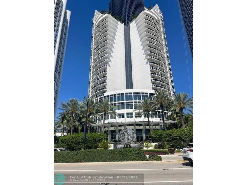 Attractive property on Collins Ave, unit  is facing North - it - Beach Condo for sale in North Miami Beach, Florida on Beachhouse.com