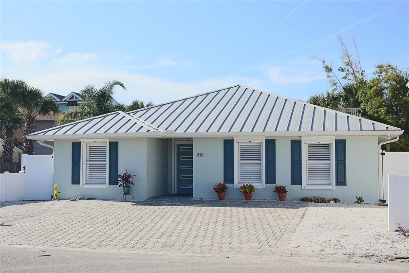 Fabulous North Beach home in mint condition. Only 3 houses from - Beach Home for sale in New Smyrna Beach, Florida on Beachhouse.com