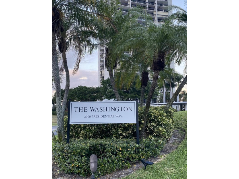 Location meets Luxury in this high end building with a Doorman - Beach Condo for sale in West Palm Beach, Florida on Beachhouse.com