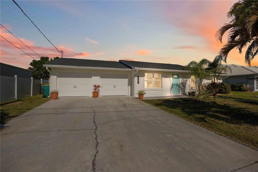 Welcome to 5281 Boyle Terrace in Gulf Cove, where modern - Beach Home for sale in Port Charlotte, Florida on Beachhouse.com