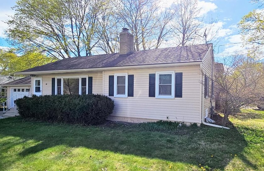 Charming home on a corner lot not far from Memorial Drive and - Beach Home for sale in Sturgeon Bay, Wisconsin on Beachhouse.com