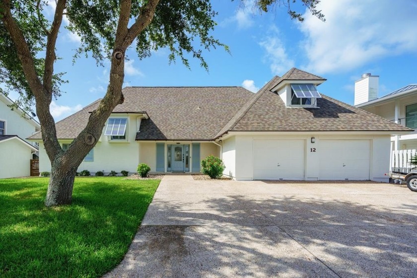 Featuring 5 bedrooms, 4.5 baths, this furnished Key Allegro gem - Beach Home for sale in Rockport, Texas on Beachhouse.com