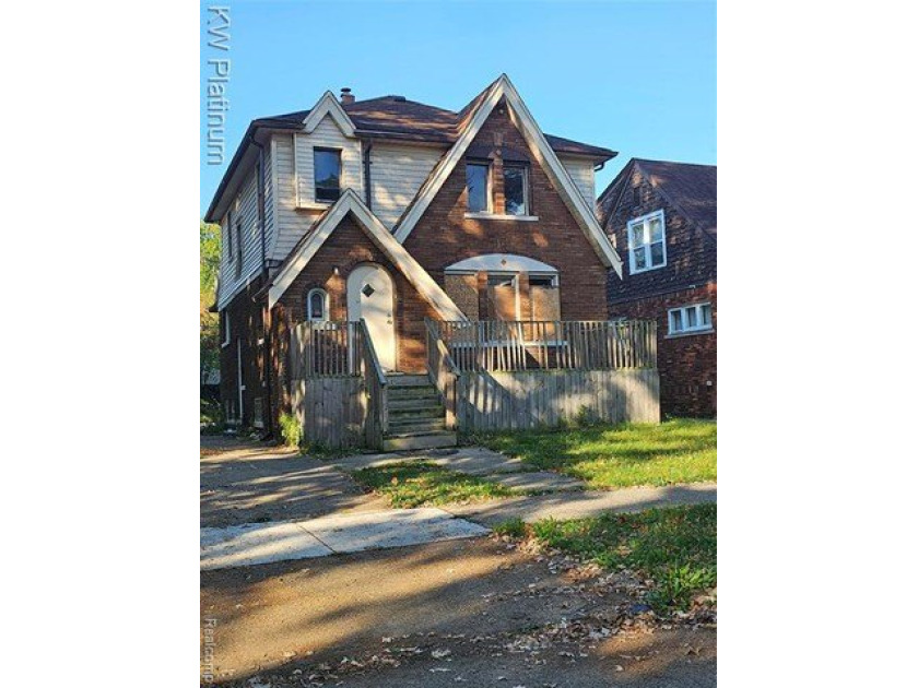 Excellent Investment opportunity for a hold, flip or even a - Beach Home for sale in Detroit, Michigan on Beachhouse.com
