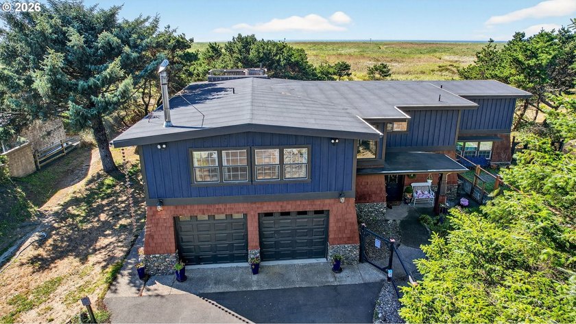 Surf Pines oceanfront property! Surf Pines is a peaceful, quiet - Beach Home for sale in Warrenton, Oregon on Beachhouse.com