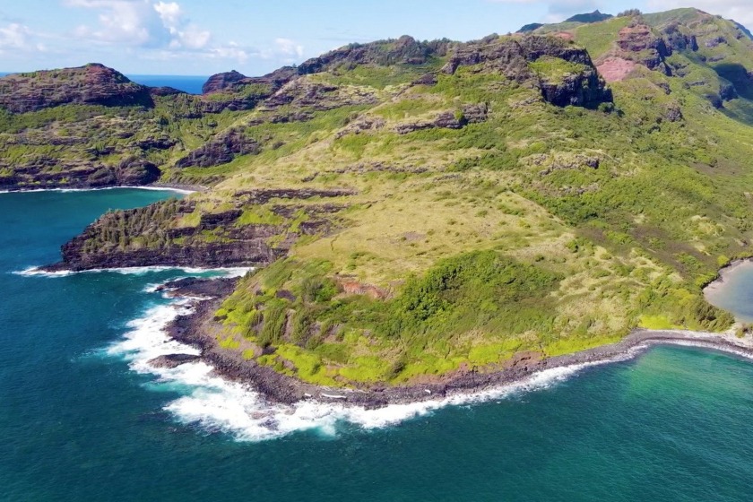 The Headlands of Kalanipu'u is a truly remarkable, one-of-a-kind - Beach Acreage for sale in Lihue, Hawaii on Beachhouse.com
