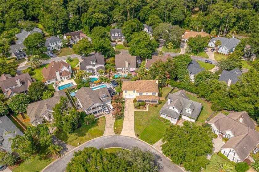 Come make this bright and cheerful home your place for enjoying - Beach Home for sale in Saint Simons, Georgia on Beachhouse.com