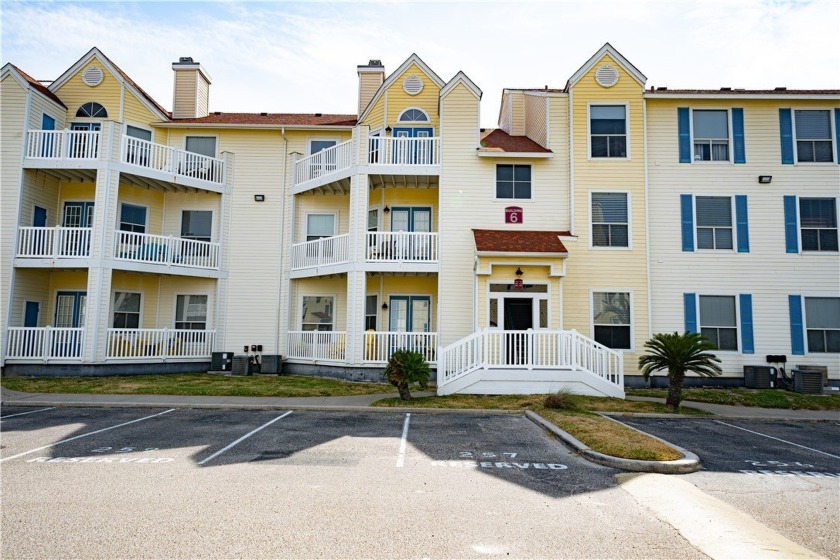 Welcome to your serene oasis at the Beach Club Condominiums - Beach Condo for sale in Corpus Christi, Texas on Beachhouse.com