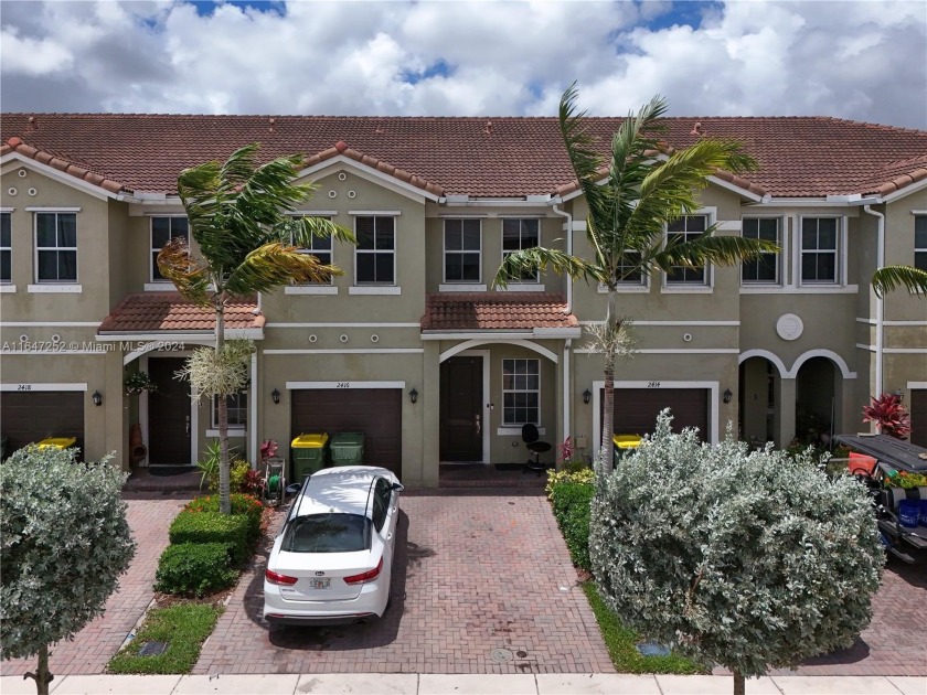 Welcome to your dream home in the sought-after Keys Garden - Beach Townhome/Townhouse for sale in Homestead, Florida on Beachhouse.com