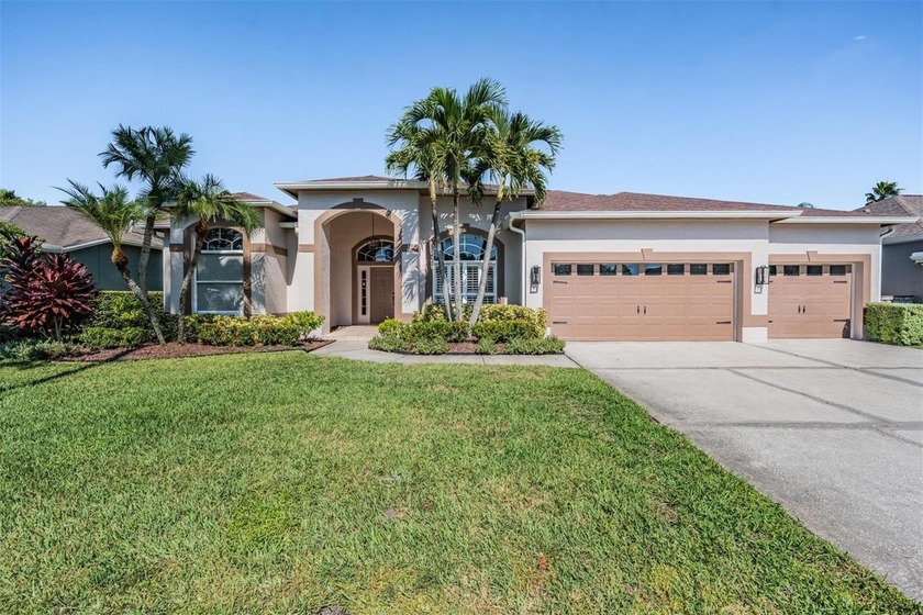 Welcome home to a truly exceptional move-in ready executive home - Beach Home for sale in Tampa, Florida on Beachhouse.com