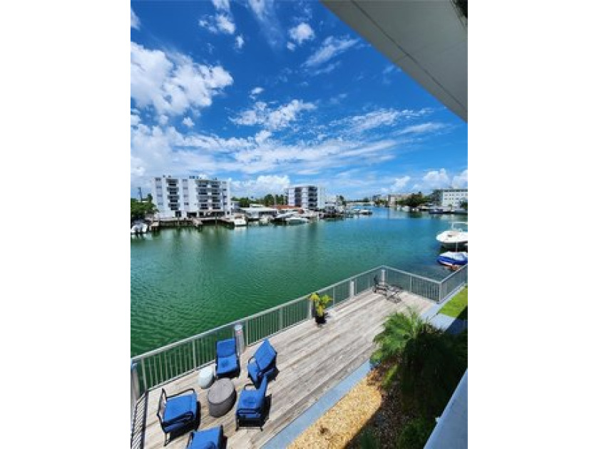 GREAT INVESTMENT IN MIAMI BEACH!!  WATERFRONT BUILDING LARGE - Beach Condo for sale in Miami Beach, Florida on Beachhouse.com