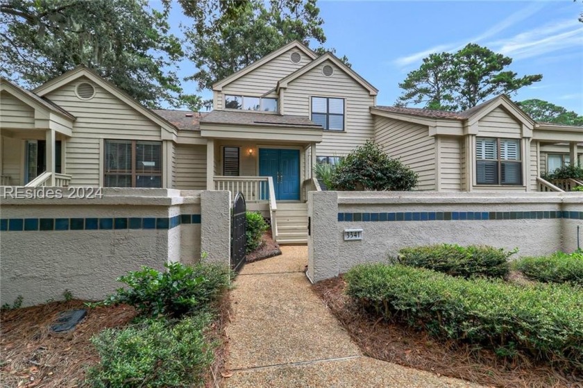 Come see this beautifully updated Lake Forest property with - Beach Home for sale in Hilton Head Island, South Carolina on Beachhouse.com