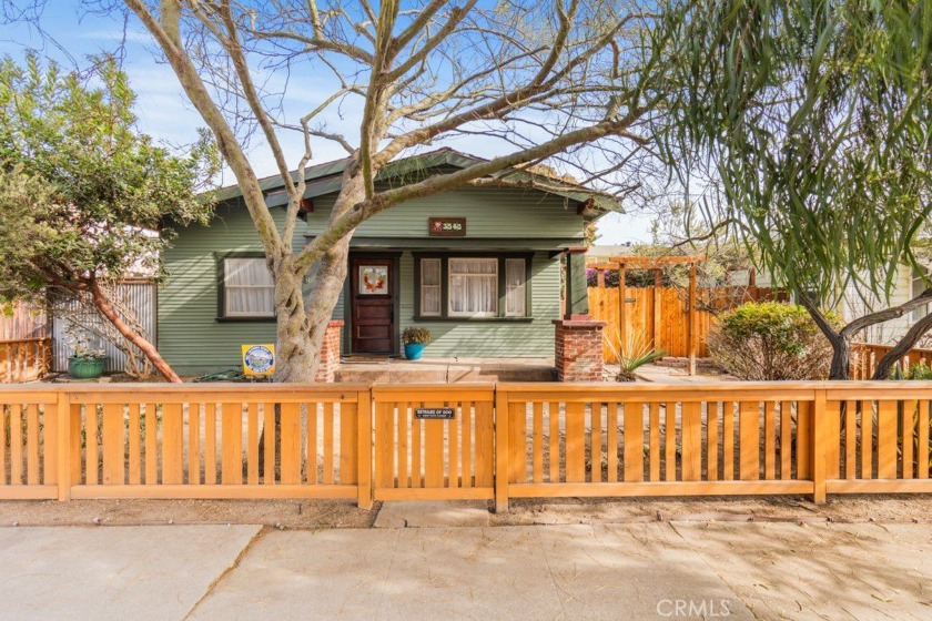 Welcome to this beautiful 3-bedroom, 2-bathroom Craftsman home - Beach Home for sale in Long Beach, California on Beachhouse.com