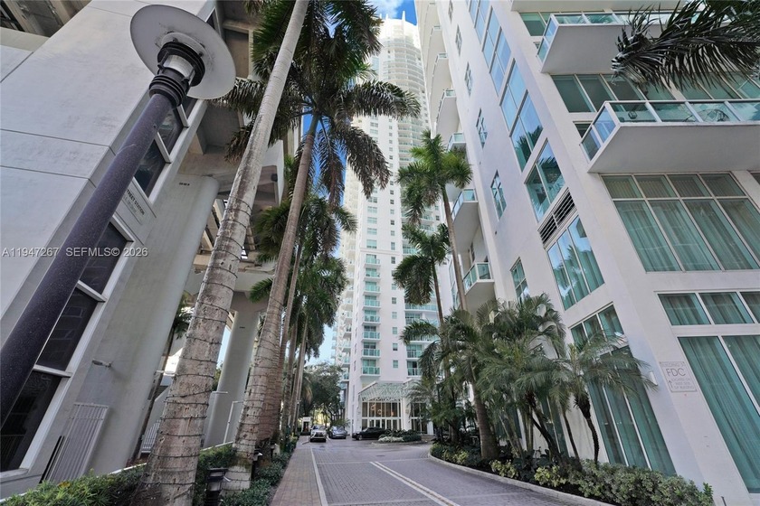Come and get it! Rarely available vacant oversized 1-bedroom, 1 - Beach Condo for sale in Miami, Florida on Beachhouse.com