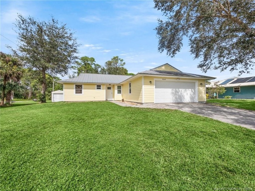 Welcome to Poinciana Gardens, a charming non-HOA community - Beach Home for sale in Hobe Sound, Florida on Beachhouse.com