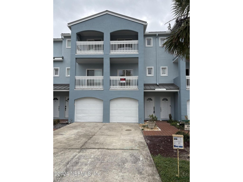 NEW PRICE IMPROVEMENT!  THIS UNIT IS PRICED TO SELL.  EXTERIOR - Beach Condo for sale in Jacksonville Beach, Florida on Beachhouse.com