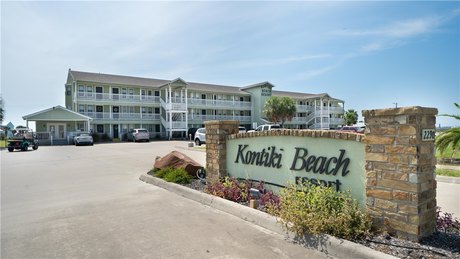 This fantastic investment opportunity in Rockport is priced to - Beach Condo for sale in Rockport, Texas on Beachhouse.com