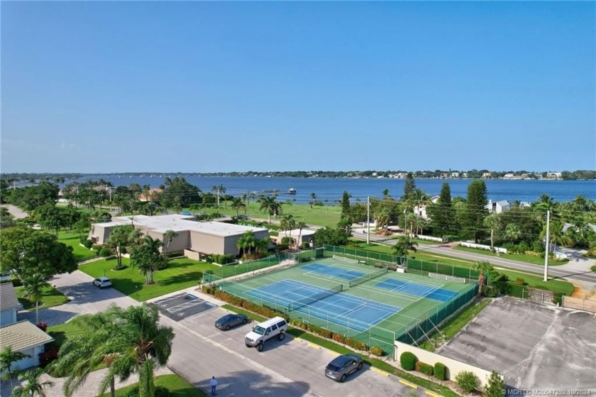 Gorgeous UPDATED Kitchen and Baths. Impact windows and tile - Beach Condo for sale in Stuart, Florida on Beachhouse.com