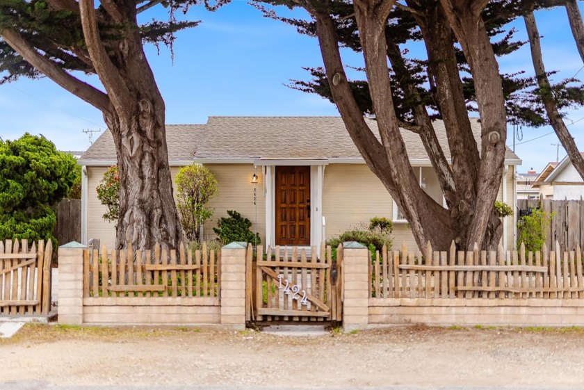 Warm light, fresh finishes, and a calm coastal feel make this - Beach Home for sale in Seaside, California on Beachhouse.com