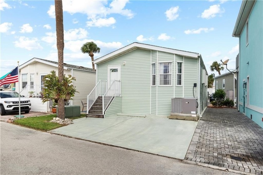 What a deal! Over 800 square feet on the south side of Holiday - Beach Home for sale in Jensen Beach, Florida on Beachhouse.com