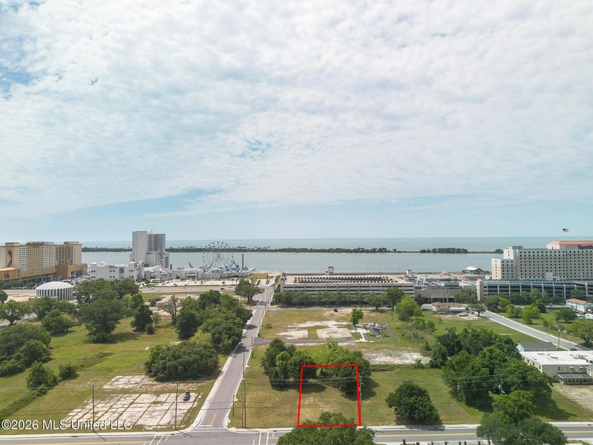 Prime opportunity in the heart of East Biloxi. This vacant - Beach Commercial for sale in Biloxi, Mississippi on Beachhouse.com