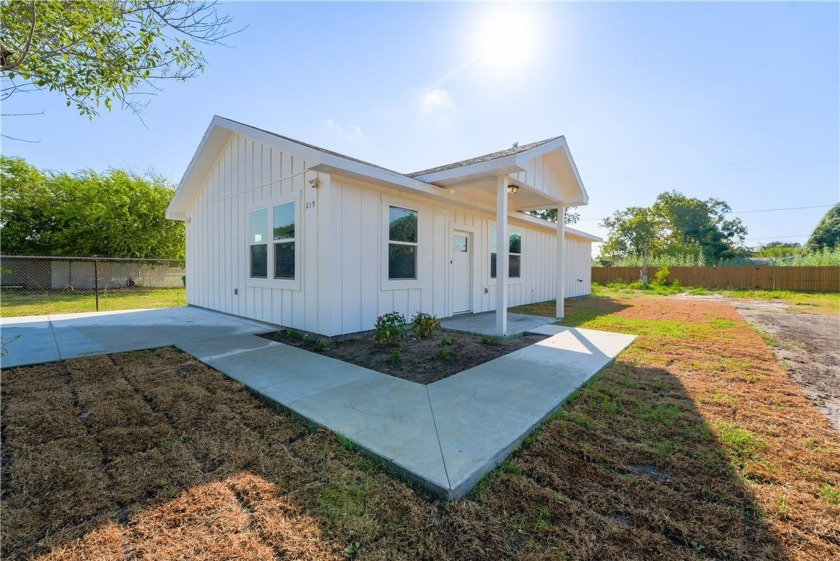 This stunning new build is a masterpiece of modern design and - Beach Home for sale in Aransas Pass, Texas on Beachhouse.com