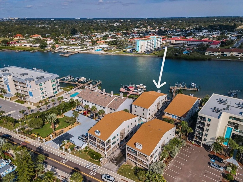 Welcome to Indian Sands -- a boutique 16-unit enclave where *Old - Beach Condo for sale in Indian Shores, Florida on Beachhouse.com