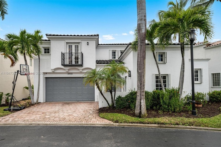 Located in the heart of Aventura, this is a stunning two-story - Beach Home for sale in Aventura, Florida on Beachhouse.com