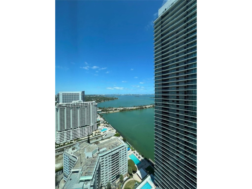 Enjoy this 1 BR + 1 1/2 BA with bay & city views at the Paraiso - Beach Condo for sale in Miami, Florida on Beachhouse.com