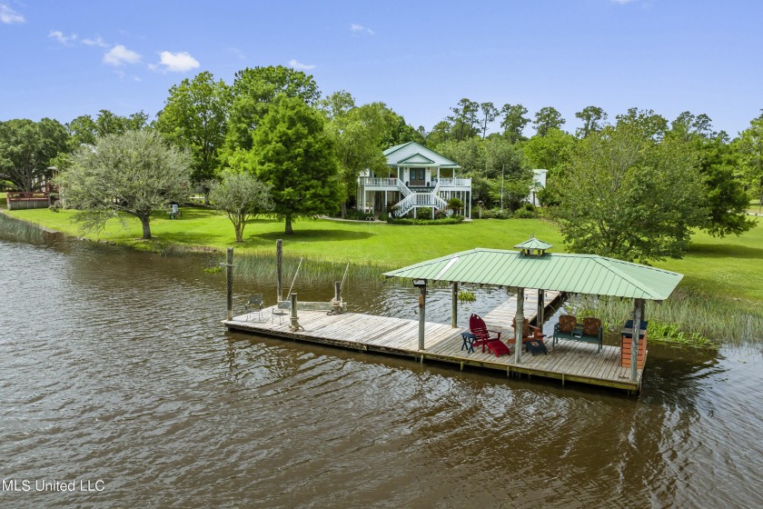 PRICE REDUCED. PRICED TO SELL. RIVER LIFESTYLE - Beautiful - Beach Home for sale in Biloxi, Mississippi on Beachhouse.com