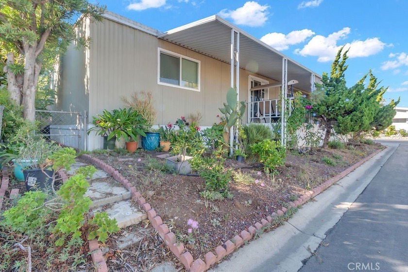 Beautifully Updated 3-Bedroom Mobile Home in a Peaceful Senior - Beach Home for sale in Harbor City, California on Beachhouse.com