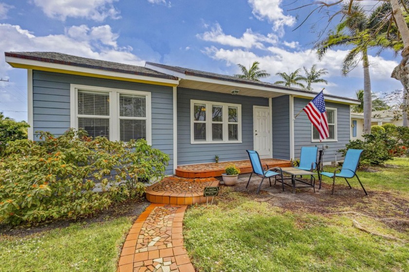 This 3 bedroom 1.5 bath home sits on a corner lot in highly - Beach Home for sale in Lake Worth Beach, Florida on Beachhouse.com